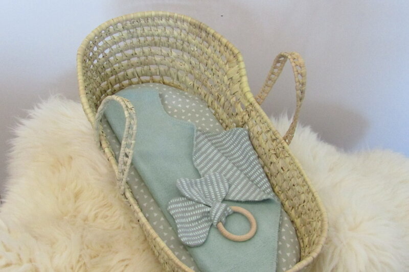 Mozesmand - Rotan - 60cm - Groen