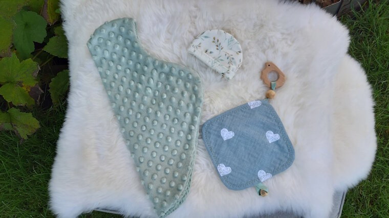 Mandje - Rotan - 45cm met deksel - Groen hartje