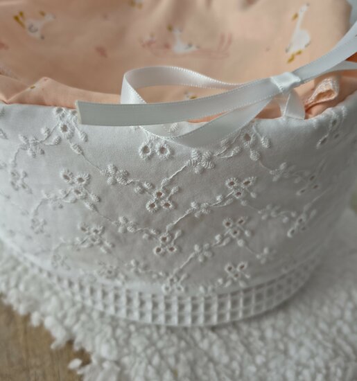 Mandje Stof mini 22cm Wit met gansjes 
